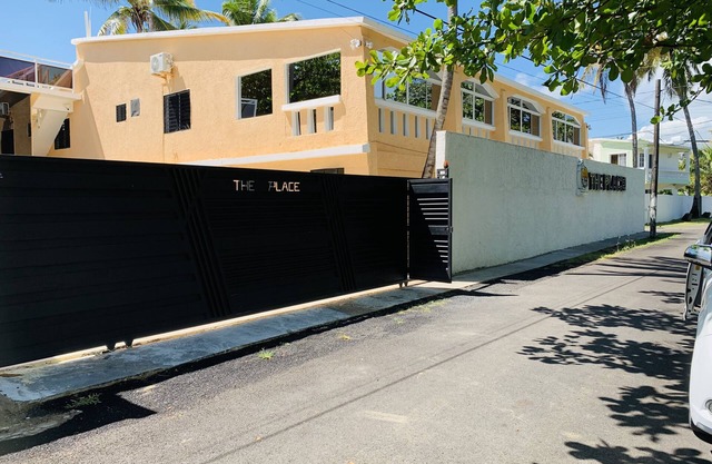 The Ayneka Suite/Ocean view/5min from the beach 🏝️