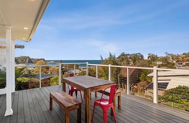 The Bach House Pet Friendly in Malua Bay