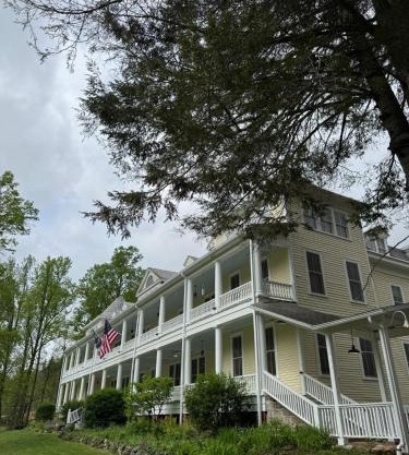 The Balsam Mountain Inn