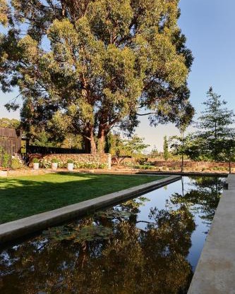 The Barn at Stonewalls - Farm stay in 25 acres