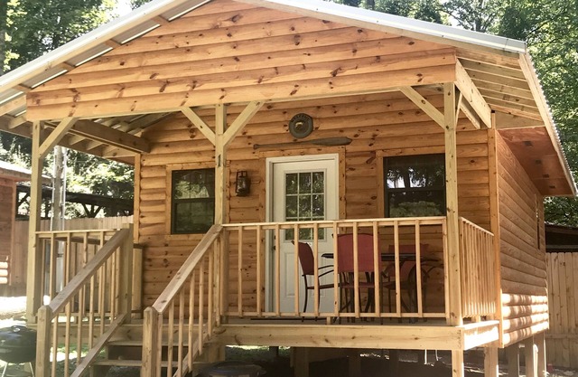 The Bear's Den Cabin in Tellico Plains, Tn.Cherokee National Forest