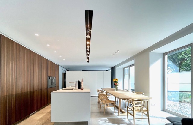 the big modern perfect apartment - SIX MONTHS MINIMUM! DO NOT ASK!!!