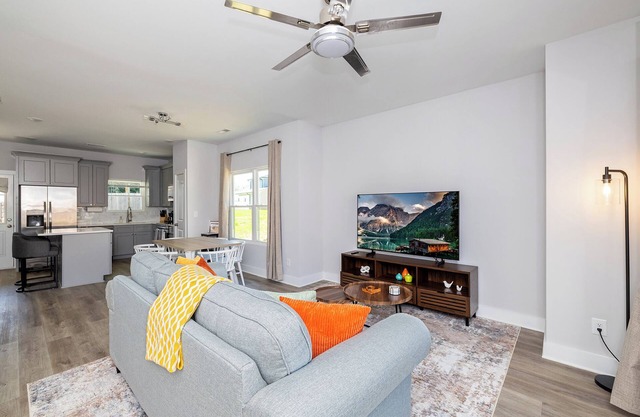 The Birch ~ Modern 3BR, Walk to DT Kannapolis