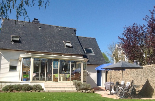 The Blue Green House in the heart of Saint-Malo