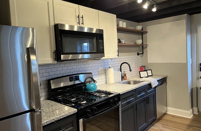 The Buck: modern farmhouse style Dundalk apartment