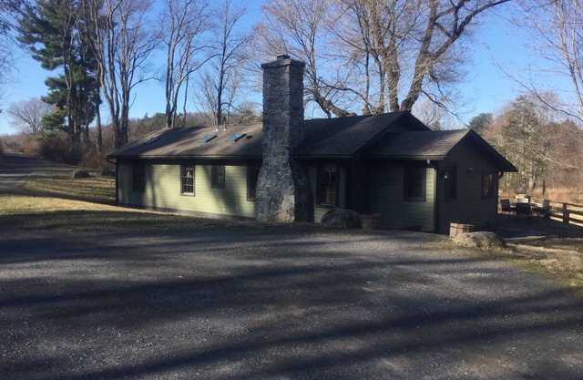 The Cabin-A quiet get away for rest and relaxation