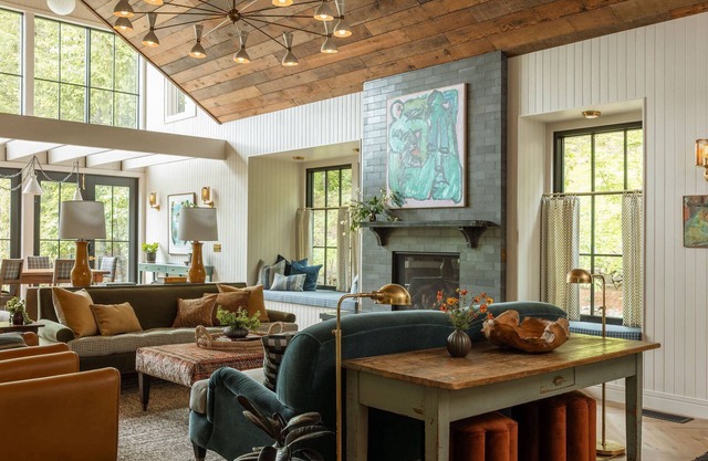 The Carly Fern Lodge | Luxe Wine Country Experience, Entire Lake, Trails & 21 Gorgeous Acres