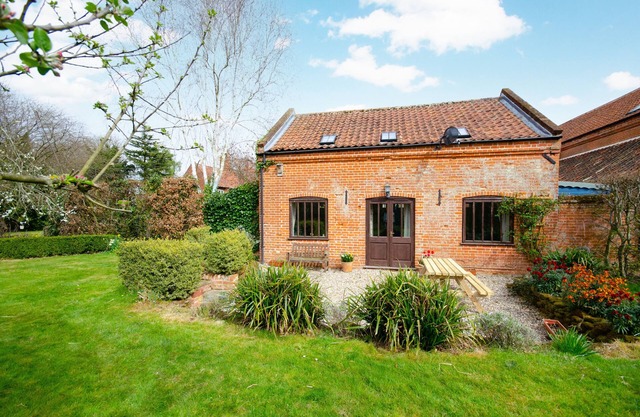 The Cart Lodge - Two Bedroom House, Sleeps 4