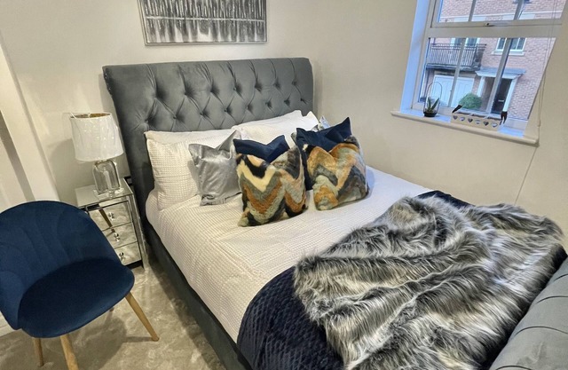 The chateaux luxury Apartment- 5 min from Bluewater shopping mall