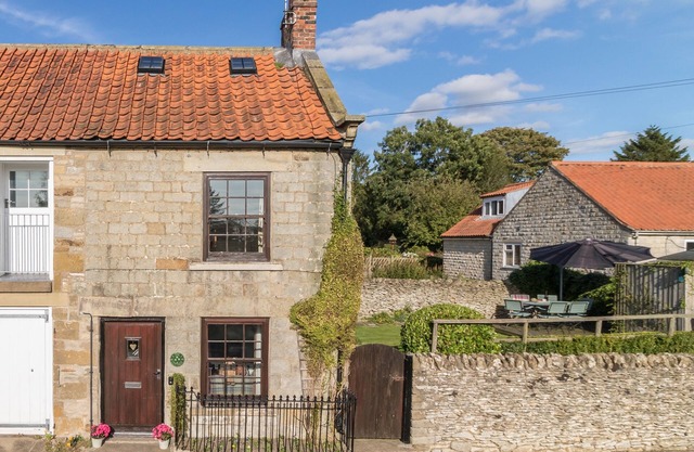The Cottage Gillamoor York, with wood burner, wifi and good local pub