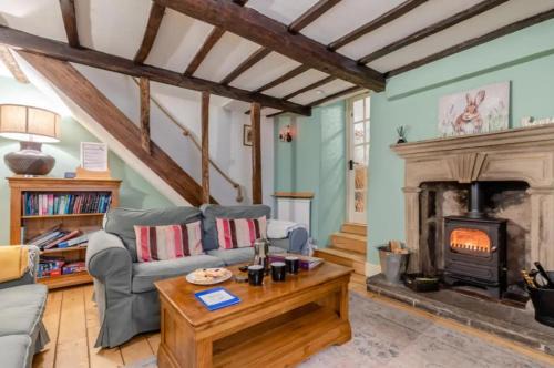 The Cottage on the Square, Wensley - Derbyshire Country Cottage.