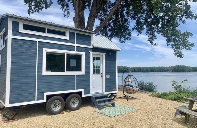 The Eagle's View - Tiny Home 4