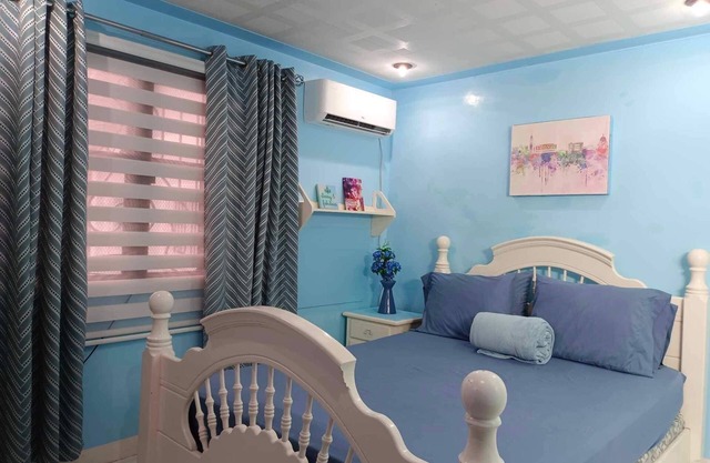 THE FABULUZ DELUXE ONE BEDROOM SUITE