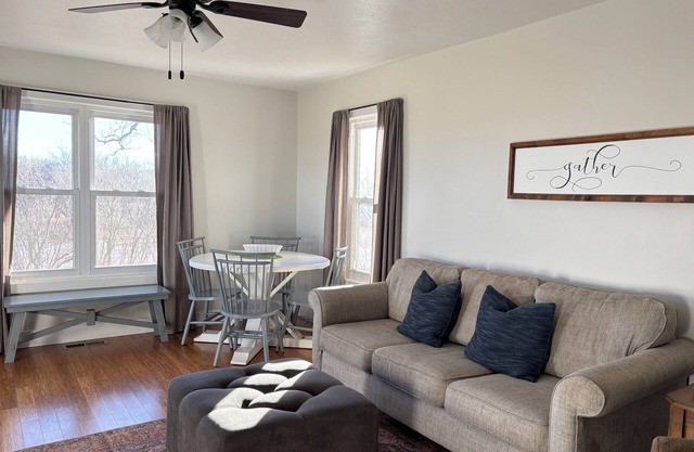 The Farmhouse-3-bedroom house nearby Humboldt close to I-90