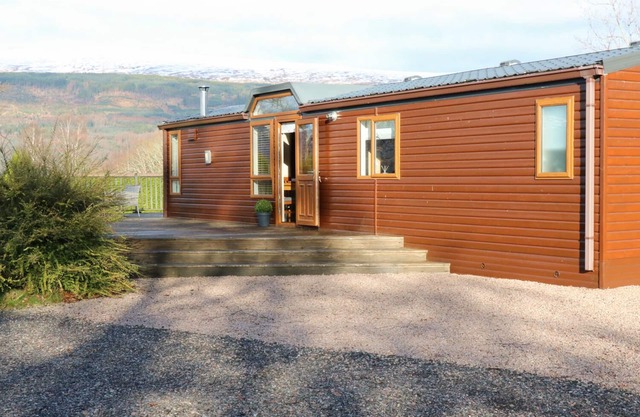 THE FOUR OAKS CHALET, family friendly, with a garden in Blaich