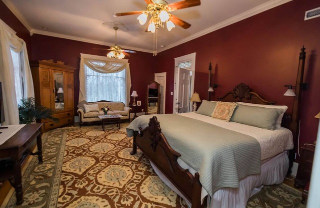 The Franklin Room at The Judge's Chambers