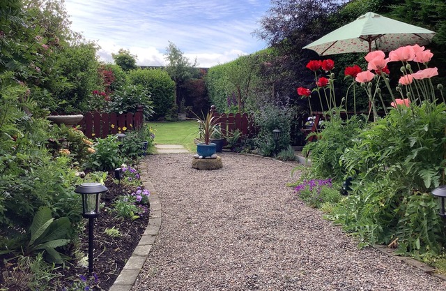 The Garden Flat - within easy walking distance of centre of Crieff