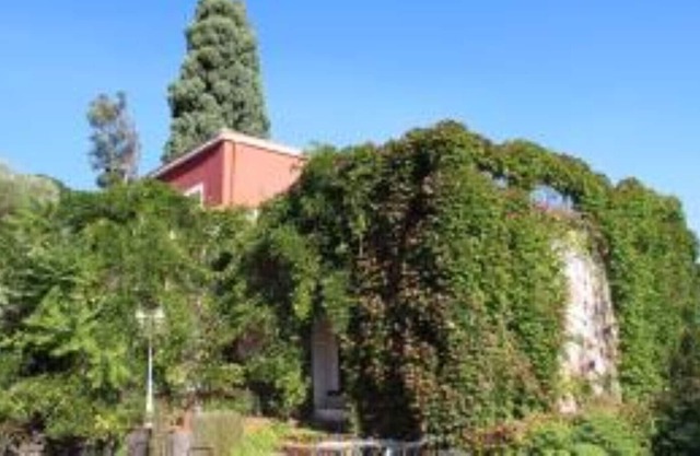 The Garden of the Lucchesi - Country Houses