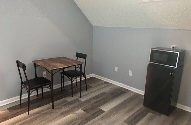 The Green Lily Suite