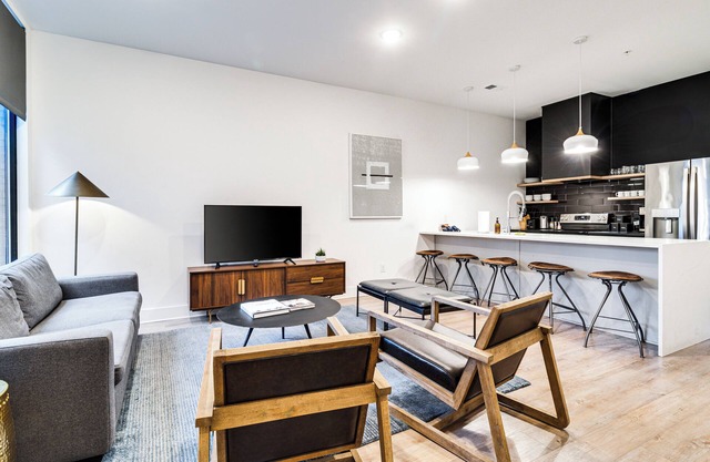 The Grove #7 by AvantStay | Book Your Music Row Retreat