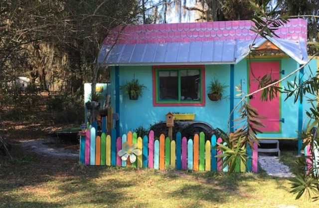 The Happy House Tiny Guest House