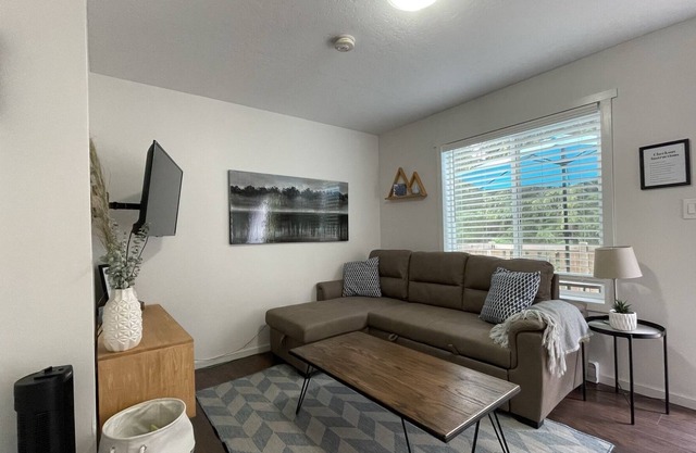 The Hideout | Cabins at Crowfoot Mtn - Mountain views with Hot tub
