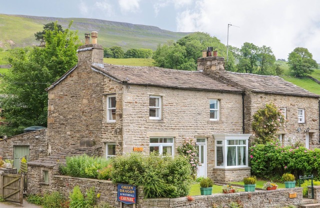 THE HOMESTEAD, family friendly, character holiday cottage in Hardraw