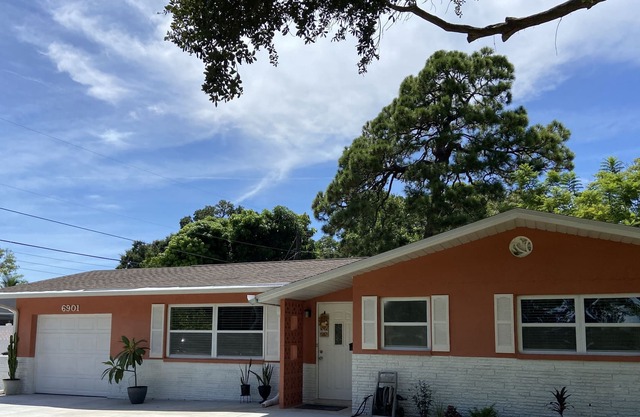 The house is perfect for relax and have a wonderful time.