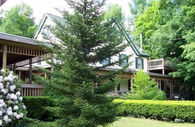 The Hunter Mt. House has special rates for smaller groups from Tuesday-Thursday