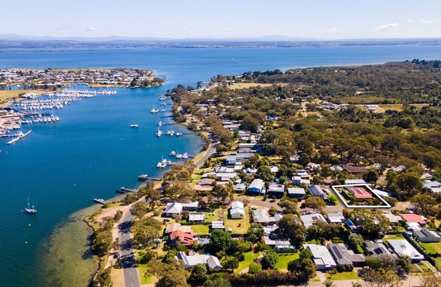 The Island House - Your Ultimate Escape on Raymond Island