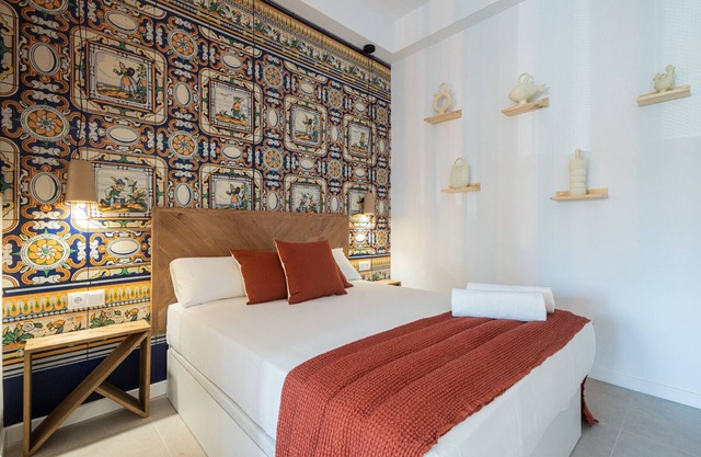 The Joaquin Sorolla Apartment II by Florit Flats
