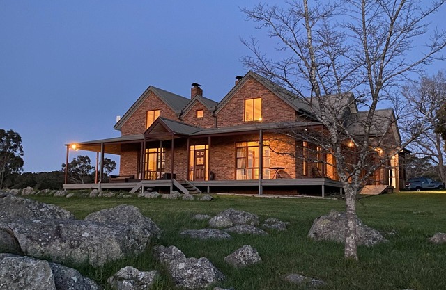 The Knoll - Country House