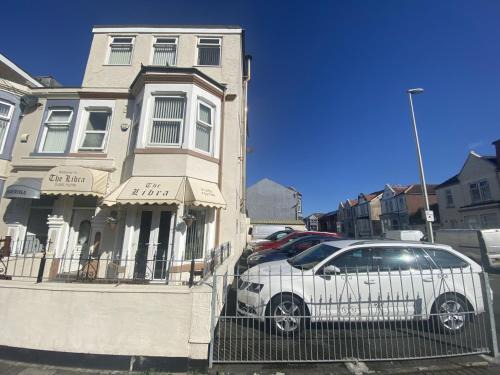 The Libra - Adults Only B&B with guaranteed carpark