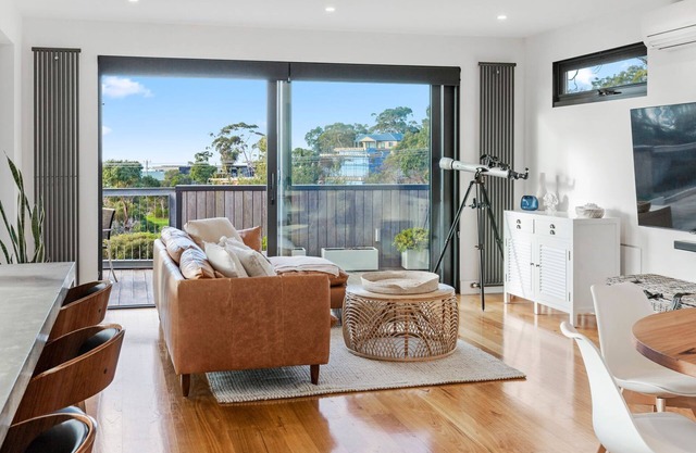 The Loft House - McCrae