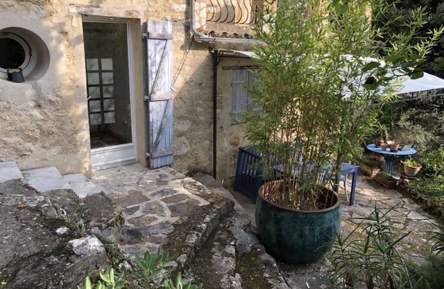 THE MAISON BLEUE "LA PROVENÇALE" GÎTE