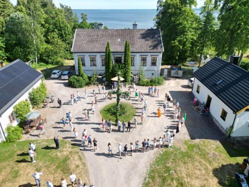 The Manor Wing, Lake View & Outdoor Spa
