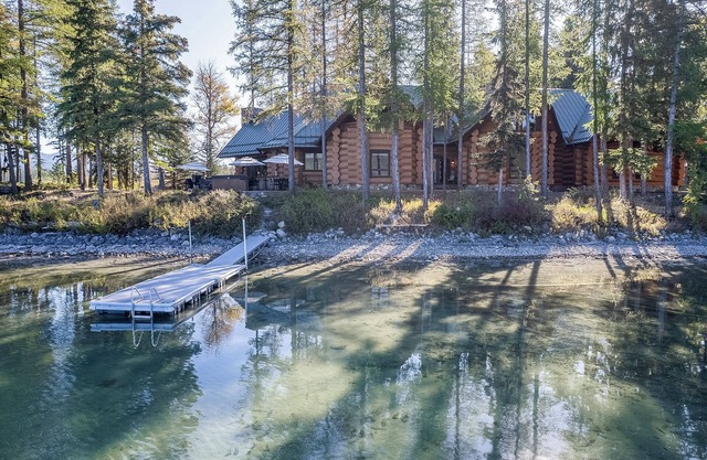 The Montana Manor, Custom Log Estate Sleeping 14