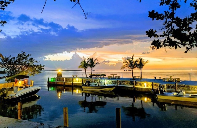 The Nest Villa & Marina with boat ramp, sun terrace, water views. Pet friendly!