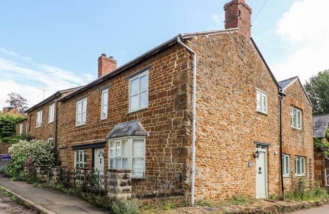 THE OLD BAKERY, family friendly, with a garden in Hook Norton