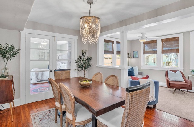 The Olive Branch – 5★ Historic Bungalow Walkable + Stylish + Family-Friendly