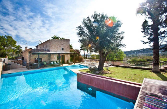 The Perfect Luxury Villa with Traditional Charm, Ibiza Villa 1012