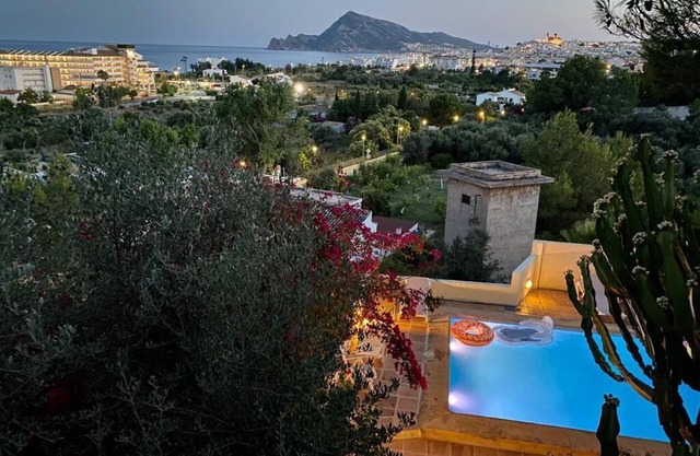 The perfect holidays Villa - great views - Beach near by.
