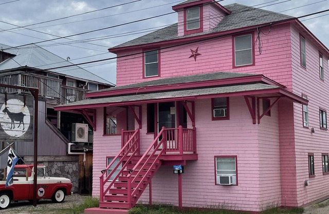The Pink House on L Street -aka/KEY EAST!