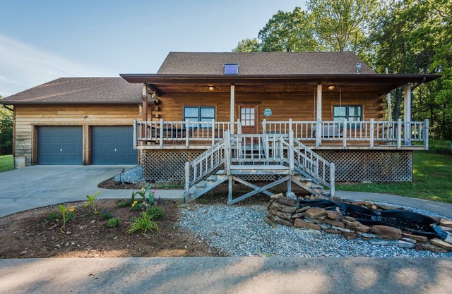 The Resting Place Cabin ~ Your Home away from Home