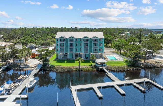 The River Shack - Rivers Edge Condo 3D, Bldg 2 - Assigned Boat Slip & Pool!