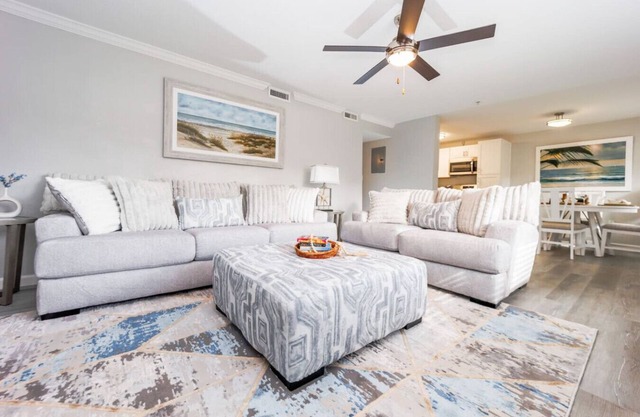 The Riverwalk Retreat | Chic Downtown 2BR Condo