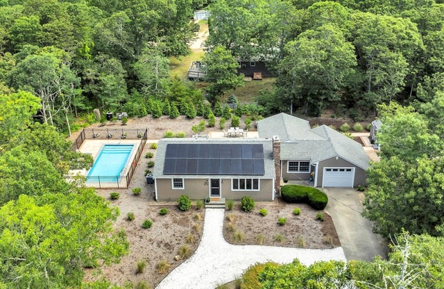 The Salt Pond House - Your Pool Escape By The National Seashore RPAM105