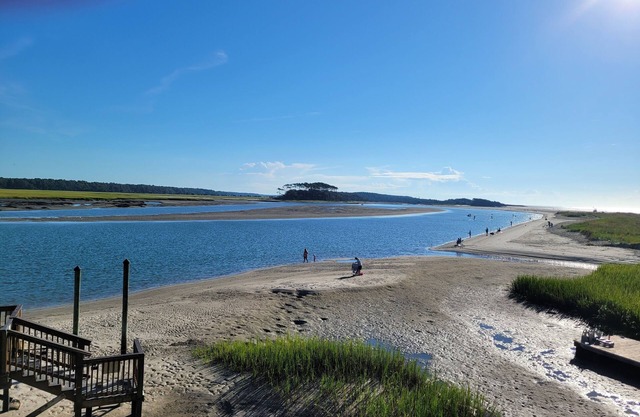The Shanty: Amazing Home on 'the Point' of Cherry Grove at Hog Inlet