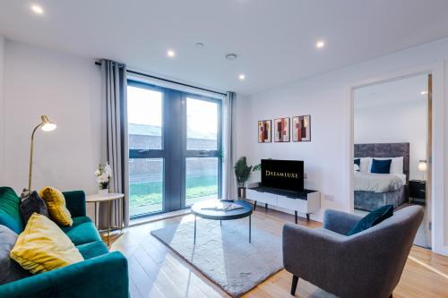 The Sterling Suite - Fast Wifi, Modern, Near to Broad Street, City Center