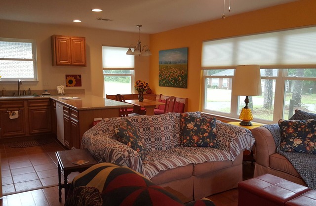 The Sunflower Inn is a cozy, comfortable and private full 1 bedroom apartment.